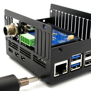 KKSB CAJA ALUMINIO RASPBERRY PI 5 - GRAN ESPACIO INTERIOR Y ABERTURAS
