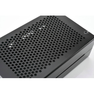 CAJA ALUMINIO NEGRA CON REJILLA PARA RASPBERRY PI
